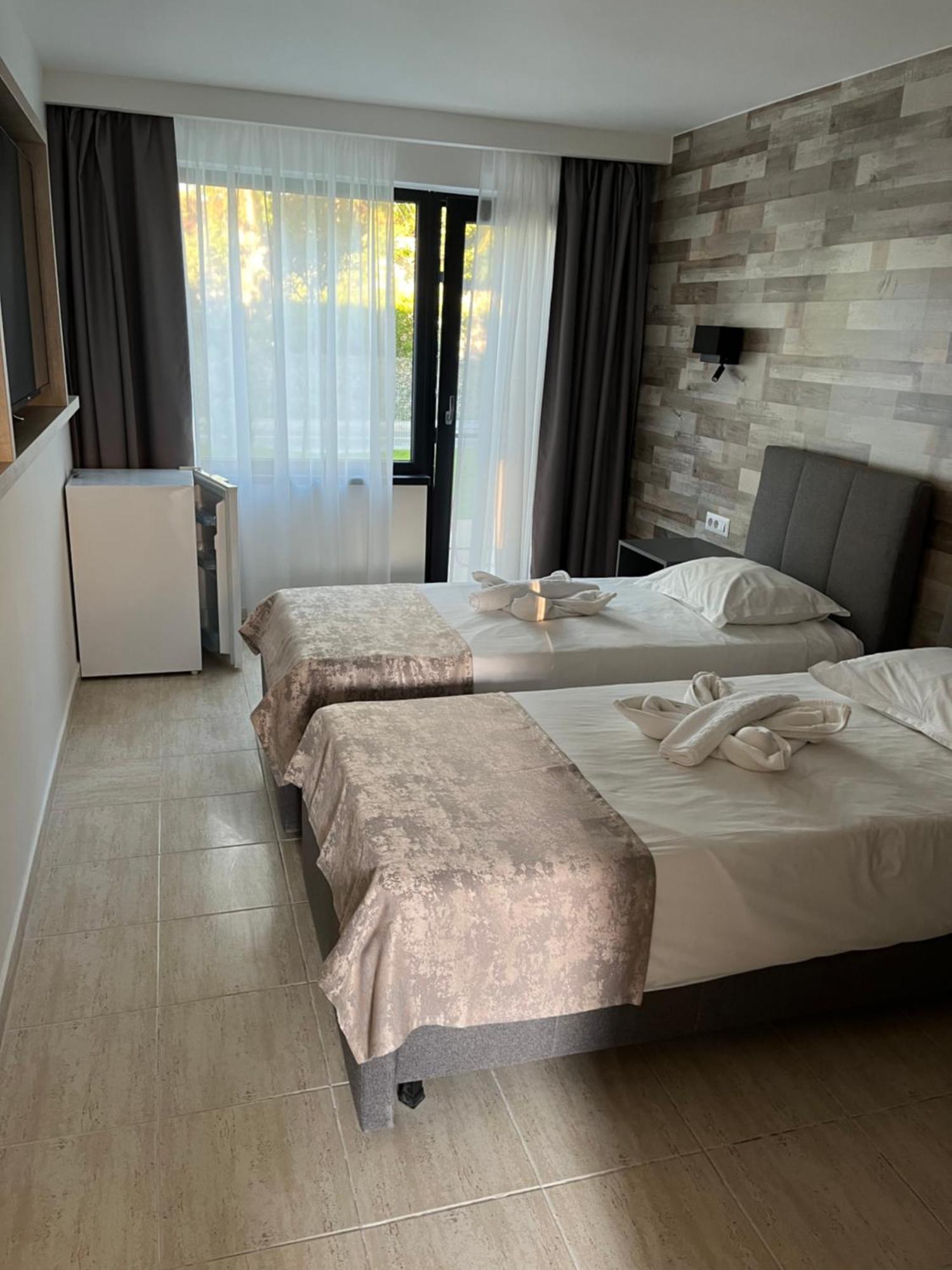 Hotel Selena Boutique Neptun Luaran gambar