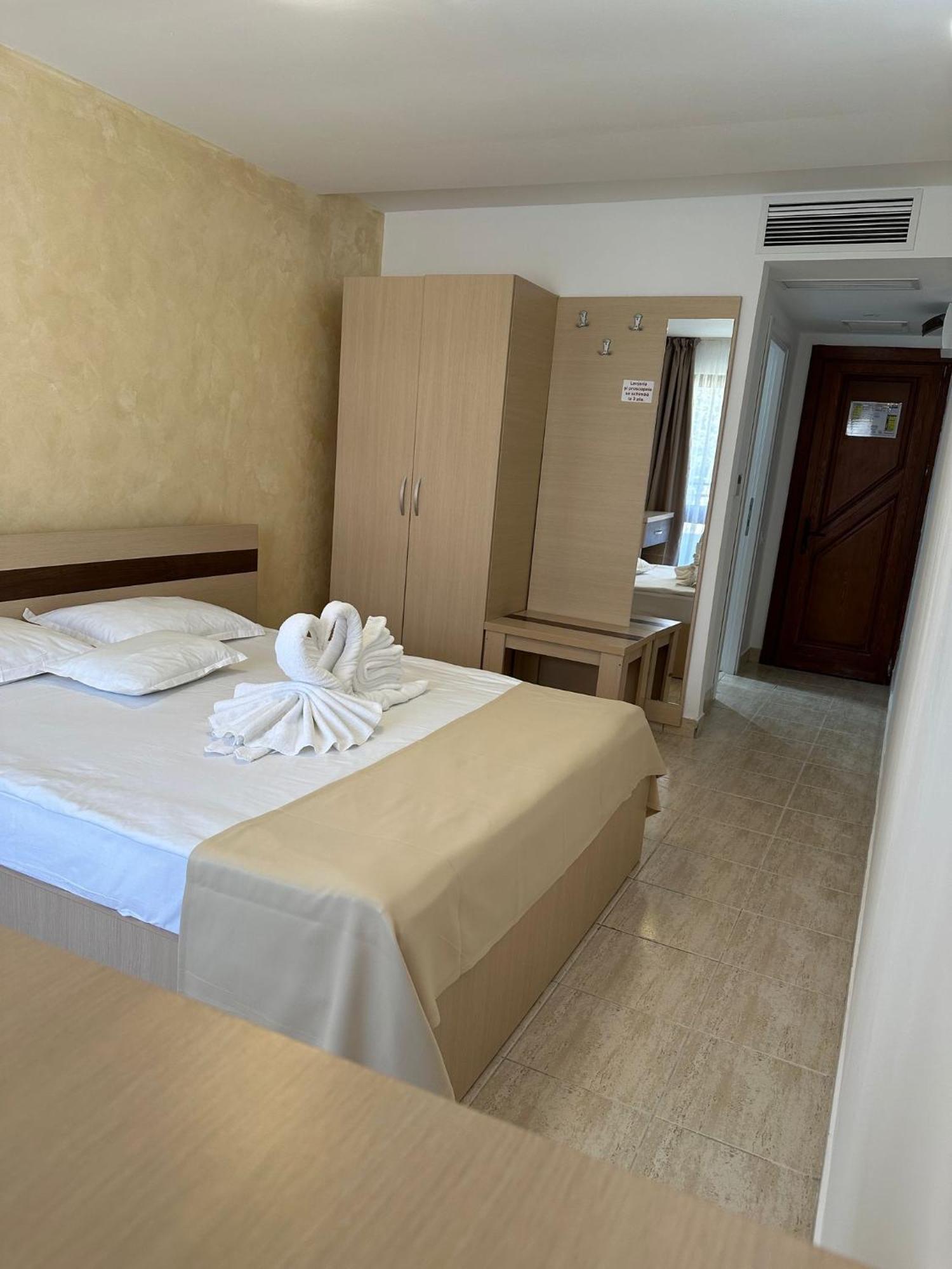 Hotel Selena Boutique Neptun Luaran gambar