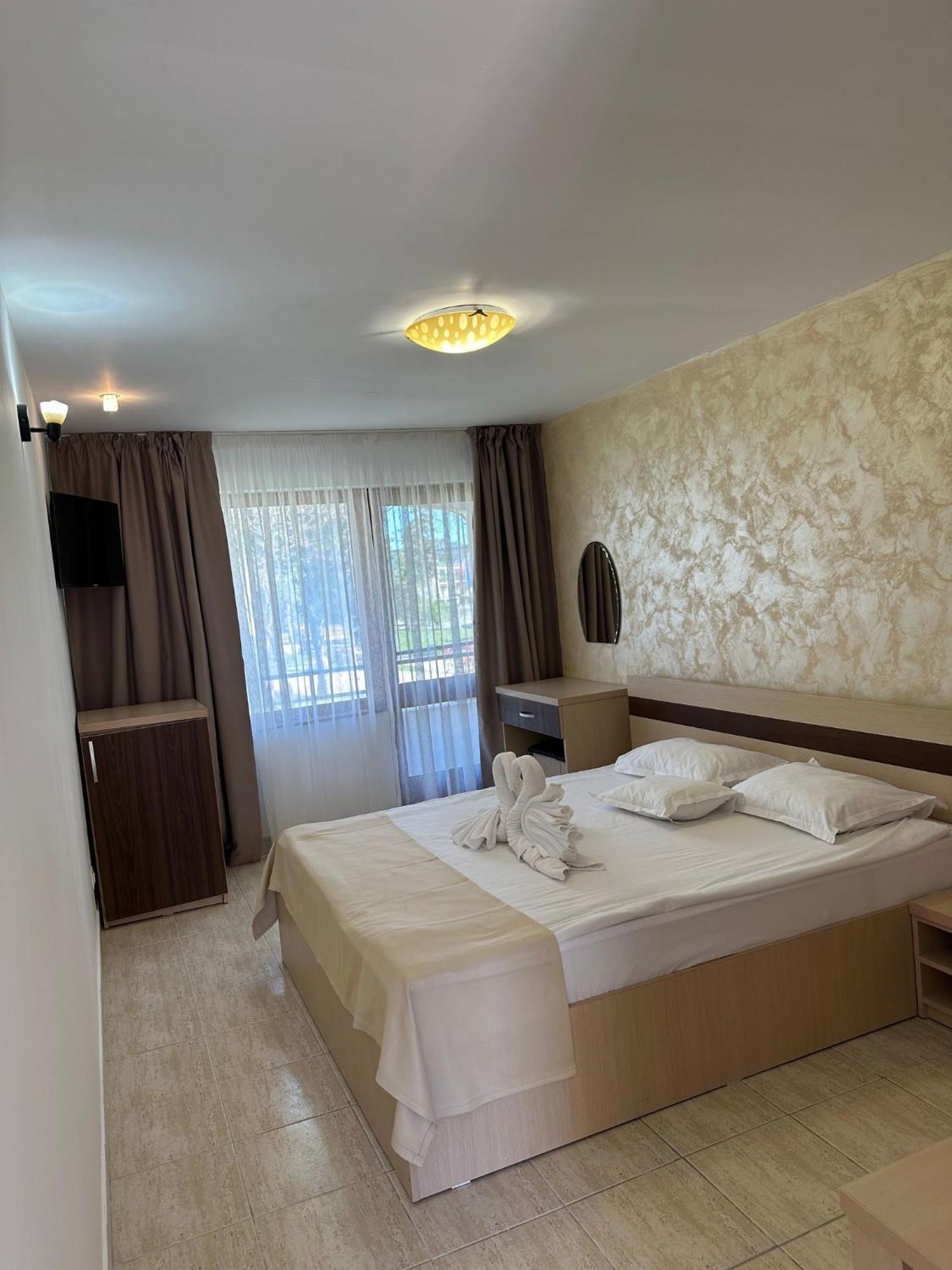 Hotel Selena Boutique Neptun Luaran gambar